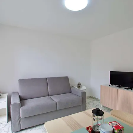 Apartman New Apercu Monaco Border